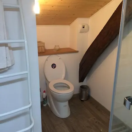 Location D'hotes Clodeguy No 2 Bed & Breakfast 3*